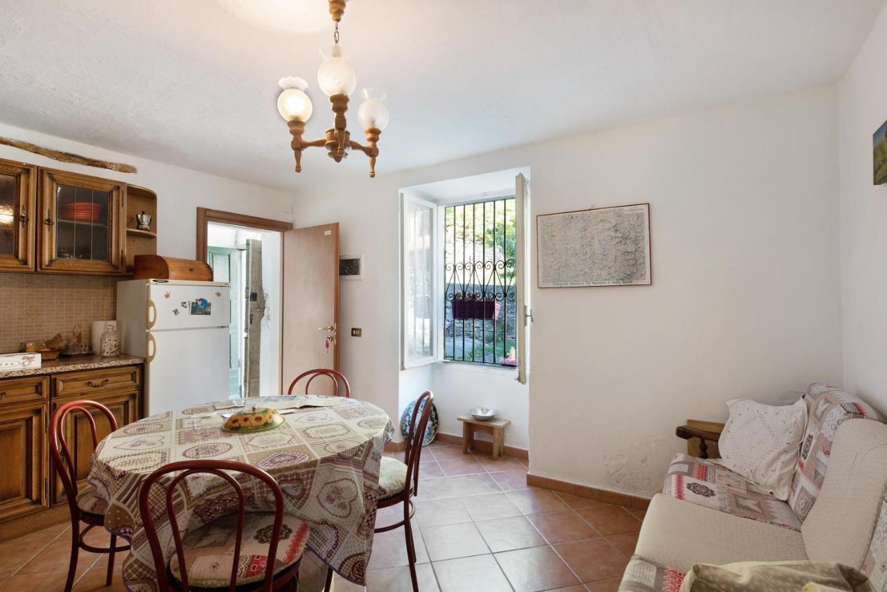 Orizzonte Calmo Apartment Borghetto Di Borbera Exterior foto